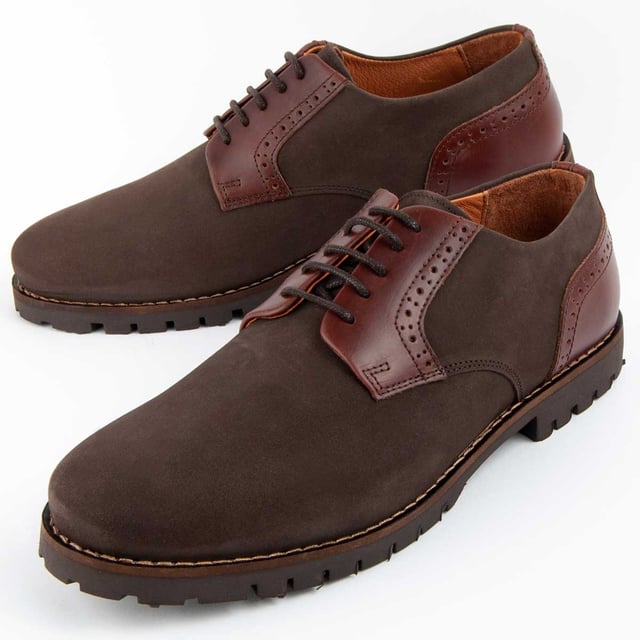 Garantía Purapiel, 10 años de garantía. Zapato casual para hombre. Fabricado en cuero 100% natural libre de Cromo VI. Materiales de máxima calidad. Fabricado por otras marca para nuestra marca.