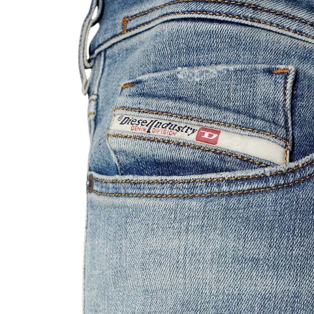 Diesel Blue jeansbyxor, Button Fly, Diesel Branding, Made In Italy, 96% Bomull, 3% Elastomultiester, 1% Elastan, Skinny Fit, Diesel Branding