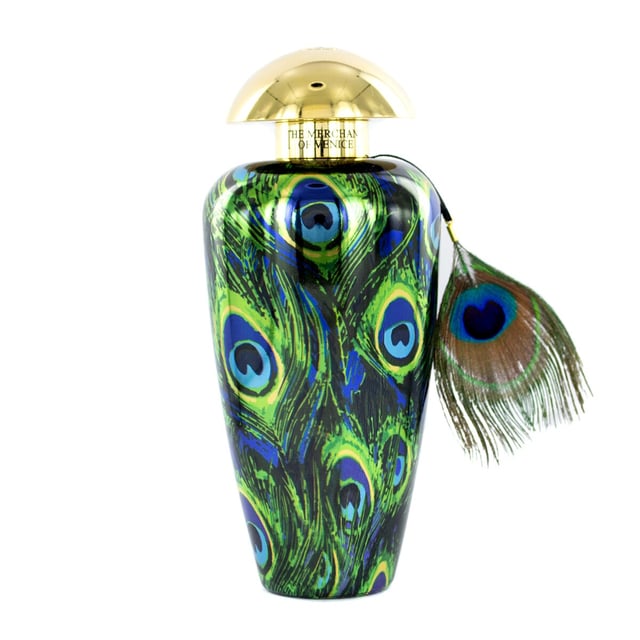 Experience the enchanting allure of The Merchant of Venice Imperial Emerald Eau de Parfum Spray, inspired by the beauty of the peacock. This exquisite scent features vibrant top notes of Bergamot and Mandarin, complemented by the powderiness of Iris and a hint of Pink Pepper. The heart reveals a luxurious bouquet of Rose Absolute, Lily of the Valley, and Night-Blooming Jasmine, enriched with Ylang Ylang. The warm base combines Amber, Benzoin, and Vanilla, creating an unforgettable trail. Perfect for the confident woman who leaves a lasting impression.