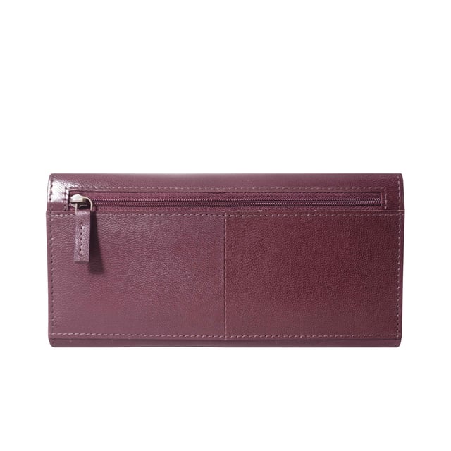 The ‘Claire’ flapover ladies purse is handcrafted with the Assots premium 'Giovani' Italian Polished vegetable tanned leather. Equipped with RFID technology, this practical ladies purse features a magnetic fastening closure with plenty of room to organise your cash, cards and coins. This large leather ladies purse is perfect to compliment your handbag and fits in easily. Stay safe and organised with ‘Claire’ the perfect addition to your collection of purses ideal for all outfits and occasions. Secured flap over magnetic fastening closure to store your essentials safely and securely. Foldover flap design. Equipped with RFID technology for safety. Additional back zip pocket to ensure you don’t run out of space. Two note compartments. Eight internal card compartments. Two windowed ID slots.Assots branded lined interiors. Lightweight for easy carry. Fittings Colour: Clean Brass. Composition: Body: 100% Genuine Leather. Lining: 100% Cotton. DISCLAIMER : All pictures shown are for illustration purpose only. Actual product colour may vary due to different ambience lighting or the screen display settings. Size - W20cm x H10.5cm x D2.5cm.