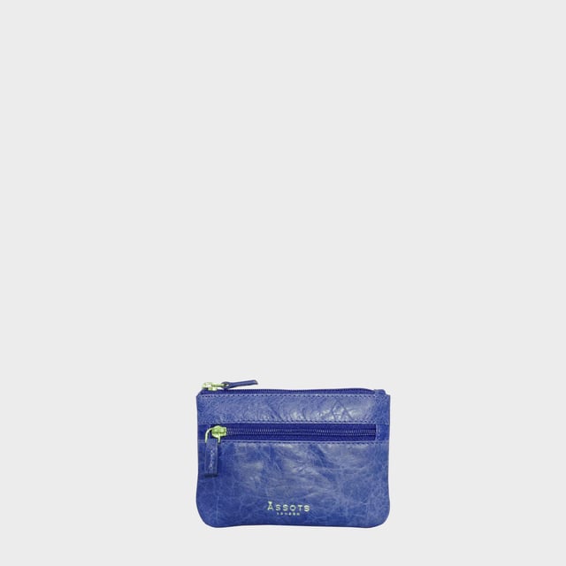 Keep things simple with this small coin purse crafted from super soft and supple natural grain Nappa leather. Featuring a simple compartment that opens along the top, the 'Mary' has a fully lined matching interior that is ideal for the basics. Comes in four more bright colours to spot easily in your bag.
Zip top closure. Zip pocket at the front. Embellished with gold metal zippers and an inimitable Assots London golden foil embossed logo. Fittings: Gold 
Composition: Body: 100% Genuine Leather. Lining: 100% Polyester.
DISCLAIMER : All pictures shown are for illustration purpose only. Actual product colour may vary due to different ambience lighting or the screen display settings. Size- W12.5cm x H9cm.