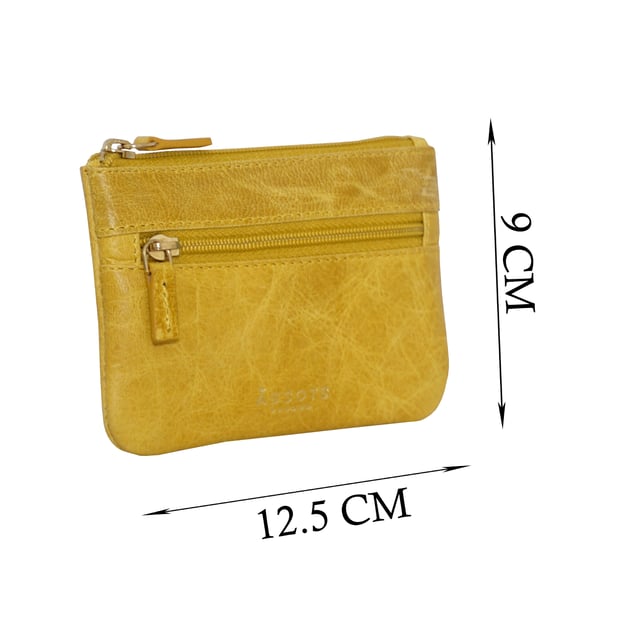 Keep things simple with this small coin purse crafted from super soft and supple natural grain Nappa leather. Featuring a simple compartment that opens along the top, the 'Mary' has a fully lined matching interior that is ideal for the basics. Comes in four more bright colours to spot easily in your bag.
Zip top closure. Zip pocket at the front. Embellished with gold metal zippers and an inimitable Assots London golden foil embossed logo. Fittings: Gold 
Composition: Body: 100% Genuine Leather. Lining: 100% Polyester.
DISCLAIMER : All pictures shown are for illustration purpose only. Actual product colour may vary due to different ambience lighting or the screen display settings. Size- W12.5cm x H9cm.