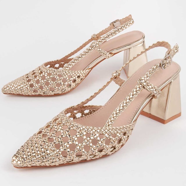 High Heel Schuh für Damen. Innensohle aus 100% natürlichem Leder. Bequeme Passform. Hergestellt von anderen Marken für unsere Marke. Ungefährer Maße: 6 cm Absatz.