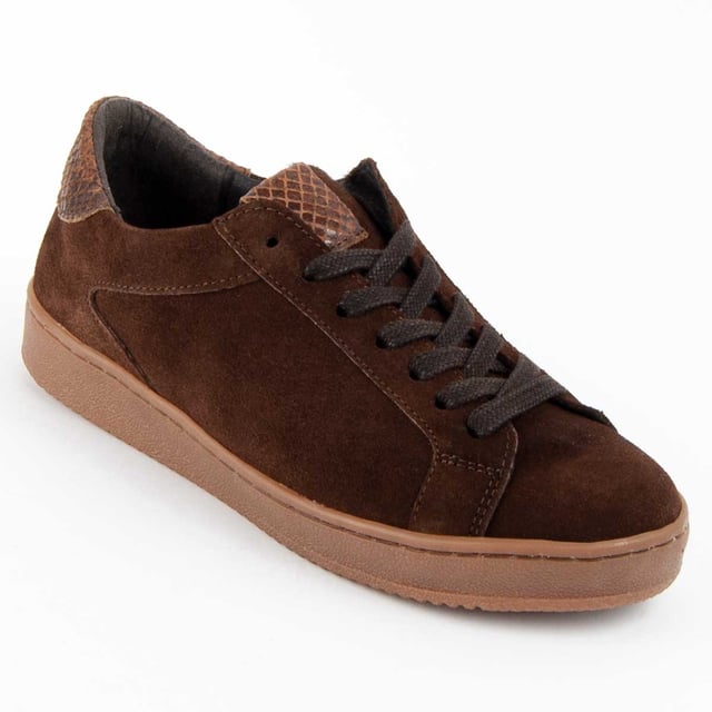 Purapiel warranty, 10-year guarantee. Women's casual sneaker. Exterior made of natural leather. Comfortable fit. Manufactured by other brands for our brand.