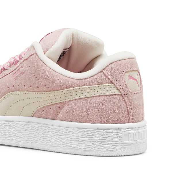 Zapatillas Puma Suede XL Lace para mujer, rosas, fabricadas en ante y suela de goma. Incluyen: parte superior de ante suave, cuello acolchado y cordones anchos.