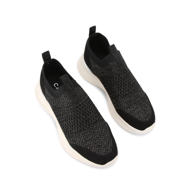 This Carvela Swift Knit Runner is crafted from a knitted fabric with glitter flecks. The sole is in white with a comfortable bounce.