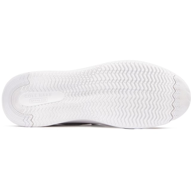 Step up your designer game and don't compromise on comfort and quality. The GrandPrø Topspin court shoe from Cole Haan features a crafted welt that connects an extra-cushioned GRANDFØAM midsole and an anatomical footbed to a luxe leather upper with a triple strap hook and loop closure. These sporty shoes offer superior style, a refined, polished look and comfort.