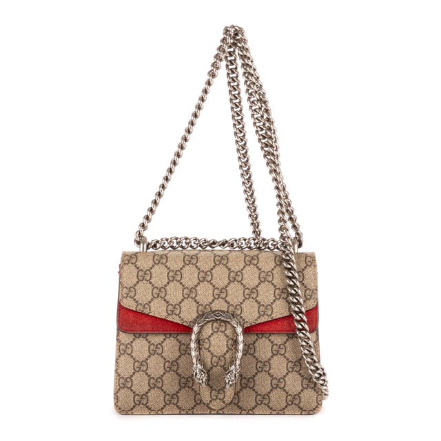 Gucci Bolsas Mini Dionysus  Bolso bandolera en Beige/Rojo Lona recubierta y Plata hardware. El producto está en en Perfectas Condiciones (AA).
  Dimensiones: 20x17x6 cm 
  Accesorios incluidos: None
    
  BrandCo Paris encuentra artículos raros y en las mejores condiciones a precios increíbles. ¡Vale la pena tener paciencia! Compra con confianza: todos los artículos de BrandCo Paris son seleccionados y autenticados cuidadosamente por nuestro equipo de expertos.
  Todos los artículos vienen con un certificado de autenticidad y un embalaje entregado por BrandCo Paris.
  Tabla de clasificación de la condición del artículo
  N (como nuevo)
  AA (perfecto estado)
  A (excelente estado)
  AB (muy buen estado)
  B (bueno/regular)