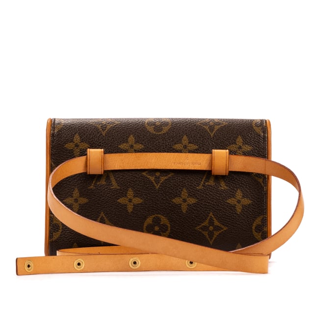 Louis Vuitton Bolsas Florentine  Bolso bandolera en Marrón Lona recubierta y Latón dorado hardware. El producto está en en Excelentes Condiciones (A).
  Dimensiones: 17x10.5x4 cm 
  Accesorios incluidos: strap S (FL0062 - Jun 2002)
    
  BrandCo Paris encuentra artículos raros y en las mejores condiciones a precios increíbles. ¡Vale la pena tener paciencia! Compra con confianza: todos los artículos de BrandCo Paris son seleccionados y autenticados cuidadosamente por nuestro equipo de expertos.
  Todos los artículos vienen con un certificado de autenticidad y un embalaje entregado por BrandCo Paris.
  Tabla de clasificación de la condición del artículo
  N (como nuevo)
  AA (perfecto estado)
  A (excelente estado)
  AB (muy buen estado)
  B (bueno/regular)