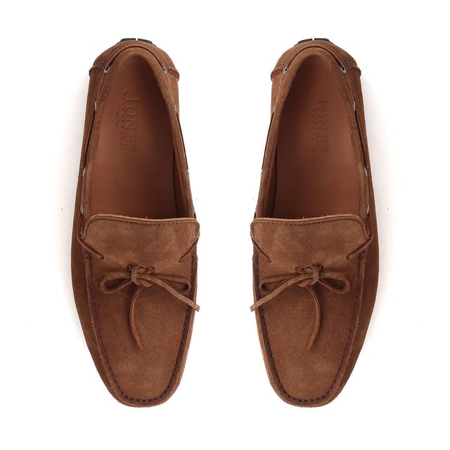 Discover the epitome of luxury with our exquisite leather moccasins, meticulously crafted from premium leather to provide unparalleled comfort and sophistication. These timeless slip-on shoes boast a streamlined silhouette and supple leather lining, making them the ideal choice for those seeking both style and refinement.