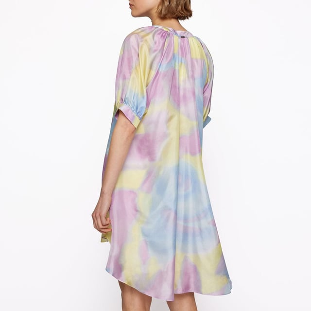 Womens Boss Diflowu Silk Mini Dress in multi colour.- Notch neckline.- Short sleeves.- Pockets top: Seam pocket.- Printed all over with a watercolour-style floral motif.- Oversize fit.- Fully lined.- Main material: 100% Silk.  Lining: 100% Viscose.  Do not wash.- Ref: 50475233-964