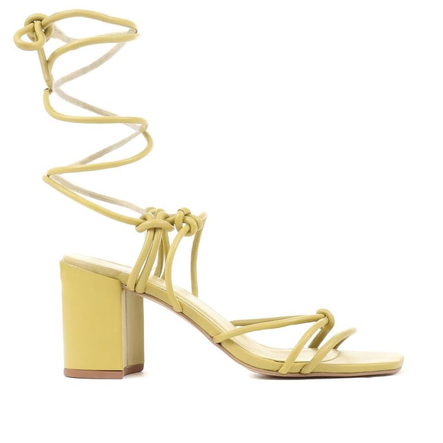 Sign off your party 'fit with extra finesse with these gladiator roped heels, with leather straps that wrap elegantly around the foot for a flattering silhouette. Finished with leather lining to offer additional comfort underfoot.