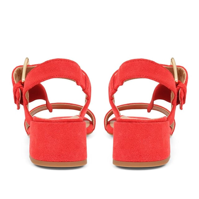 With a block heel and a single strap for added comfort, Kassidy is the block heeled shoe that is as functional as it is fabulous. Whether you want something more dressy for the office or you're itching for a sensible yet statement option for an occasion, we've got you covered.
