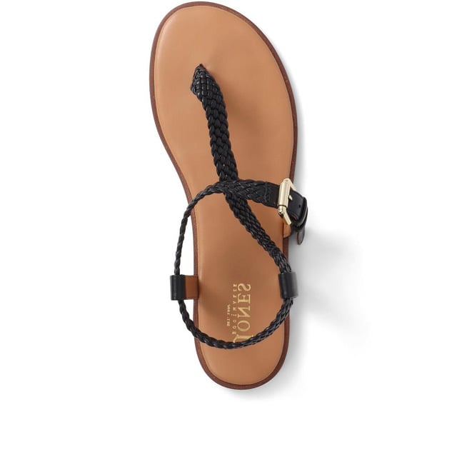 Slide into our leather toe-post sandals, where the simplicity of a flat sole meets intricate charm. Perfect for those balmy days and breezy evenings, they blend effortless style with a hint elegance.