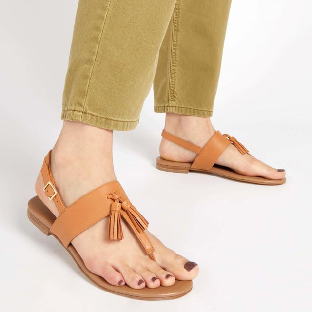 All the more reason to look forward to the summer months, bask in the sunshine in style with these Lizabeth thong sandals. Made from super soft leathers and finished with a strap at the back for comfort, whether worn with jeans or skirts, they're sure to sign your summer 'fit off in style.
