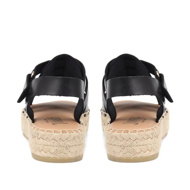 Step out with supreme summer style on your side with these Belisa flatform sandals, easily dressed up or down for dressy or casual occasions alike. Allow a multitude of quality leather straps to encase the foot, leaving enough room to be breathable and comfortable in the summer heat.