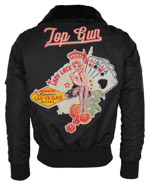 Der einzigartige Top Gun Stil spiegelt sich in dieser hippen Nylonjacke wieder. Sie ist gefüttert und besitzt die typische Ärmeltasche mit Reißverschluss - so lässt sich das Tragen dieser Jacke an Lässigkeit kaum überbieten. Der elastische Strick am Ärmelabschluss und am Bund sorgen für eine ideale Passform. Optisch ansprechende Stickereien, ein weiches Innenfutter sowie der schwarz eingefärbte Kunstfellkragen schmücken diese Jacke. Zwei seitliche Eingrifftaschen mit Knopfverschluss sowie zwei Innentaschen bieten angenehmen Komfort. Dieses Schmuckstück ist der absoluter Hingucker.