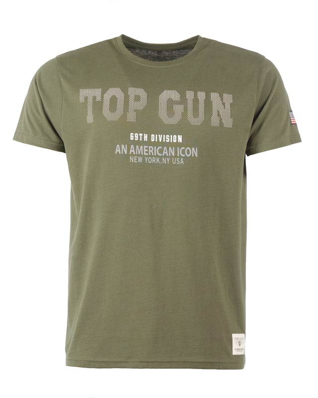 Das Shirt ist mit einem einzigartigen Top Gun Schriftzug in Noppenoptik versehen. Das Schriftmuster und der bequeme Schnitt machen dieses Shirt zu einem wahren "Must Have".