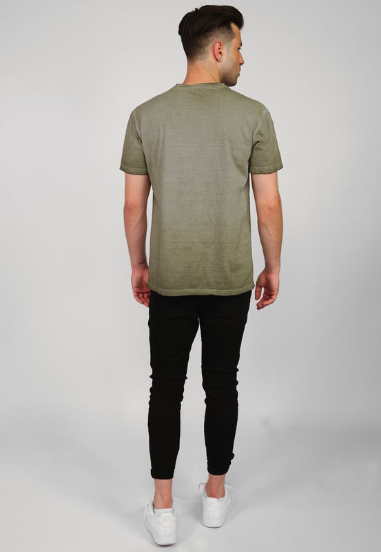 Het shirt heeft een prachtige Top Gun print. Met deze unieke print en de comfortabele snit is dit shirt een echte must-have.