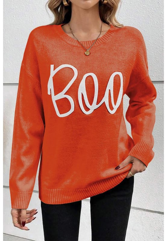 Ajuste holgado para un look relajado  
Patrón de letras Boo juguetón para un toque divertido  
Detalles de ribete acanalado que añaden textura  
Diseño clásico de cuello redondo para un estilo versátil  
Cómodo y acogedor  
Perfecto para la temporada de Halloween  
Material: 50% Viscosa 28% Poliéster 22% Poliamida