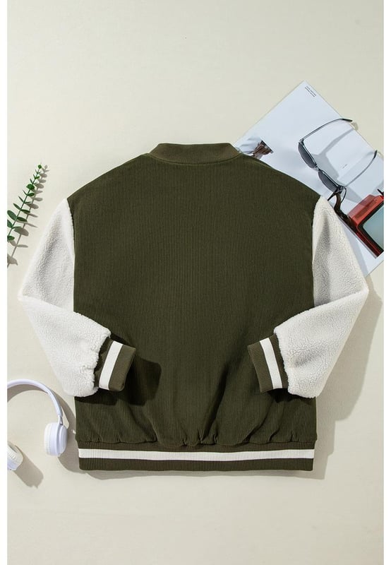 Flat collar
  Varsity
  striped trim
  Snap button
  front closures
  Faux shearling dropped long sleeves
  Elasticized trim
  Pairs well with jeans and casual pants
Material: 100% Polyester