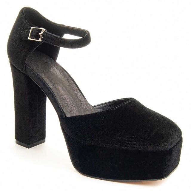 Zapato de tacón para mujer. Ajuste cómodo. Plantilla acolchada. Suela antideslizante. Costuras reforzadas. Fabricado por otras marcas para nuestra marca.