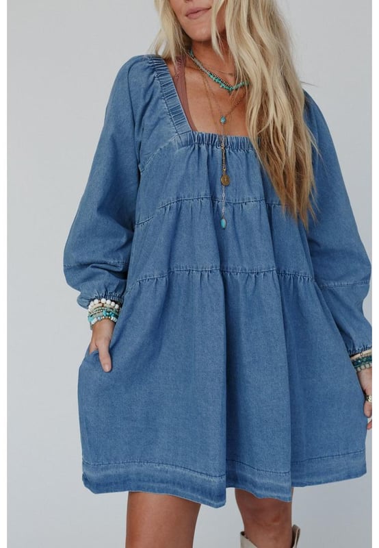 Dusk blue mini dress
  Square neckline for showcasing collarbone and neck accessories
  Loose fit for comfortable wear and relaxed silhouette
  Handy side pockets for a touch of casual style
  Crafted with durable denim for long
  lasting wear
  Available in different sizes. Refer to the size chart for the perfect fit.
Material: 100% Cotton