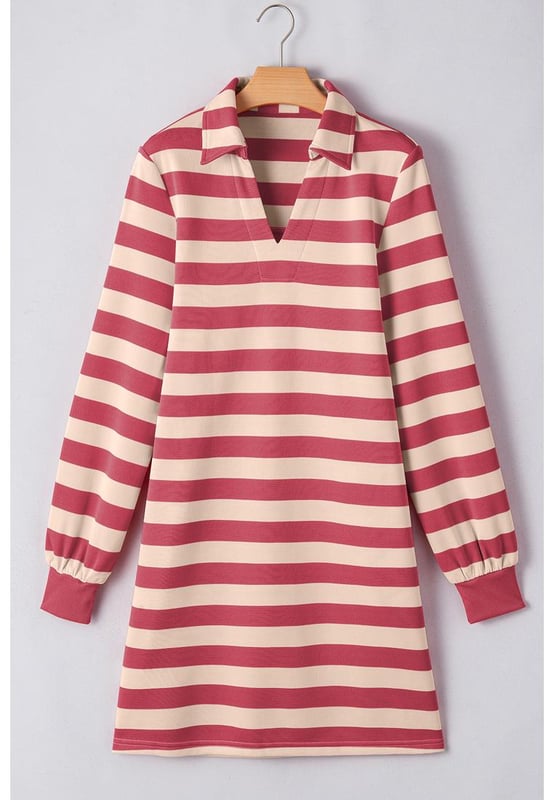 Klassieke jurk met een chique gestreept patroon
  Kraag met V-hals voor een bescheiden en elegante uitstraling
  Lange mouwen en een losse pasvorm
  Voorzien van zijzakken voor extra handig gebruik
  Ideaal voor dagelijks gebruik in de herfst en winter
  Populaire mini-jurk stijl met lange mouwen
Materiaal: 100% Polyester