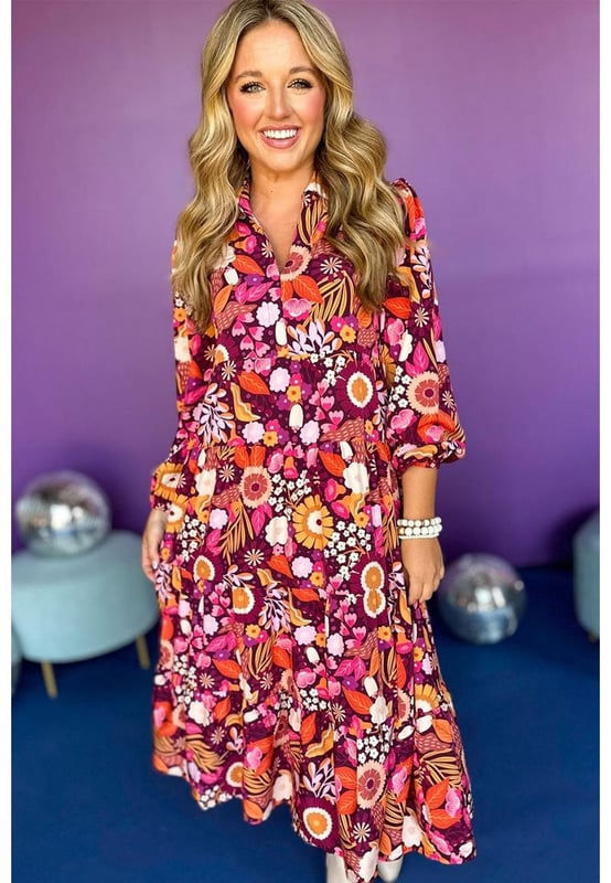Purple collared tiered flowy long dress
  Elegant collar design
  Feminine pattern
  Flowing dynamic tiered construction
  Slender flowy style
  Available in a range of sizes
Material: 100% Polyester