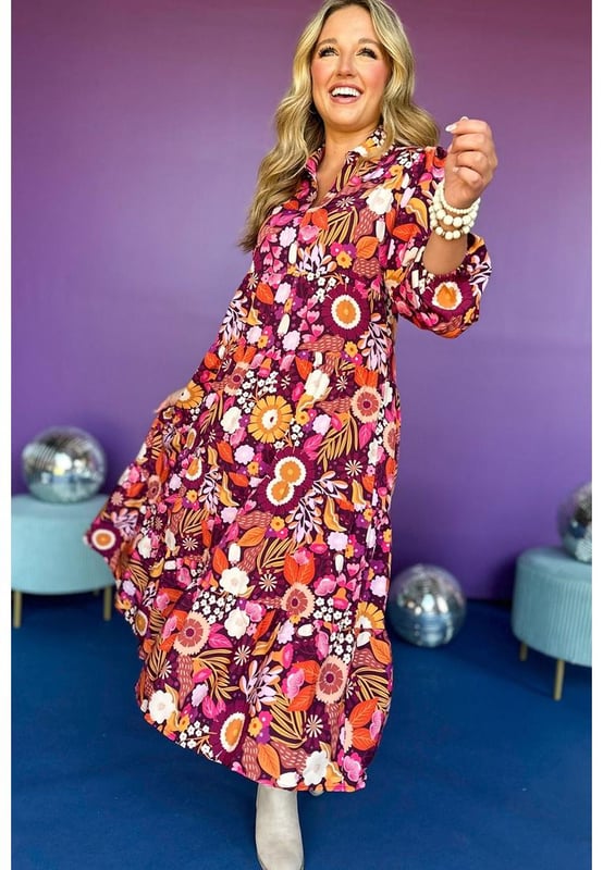 Purple collared tiered flowy long dress
  Elegant collar design
  Feminine pattern
  Flowing dynamic tiered construction
  Slender flowy style
  Available in a range of sizes
Material: 100% Polyester