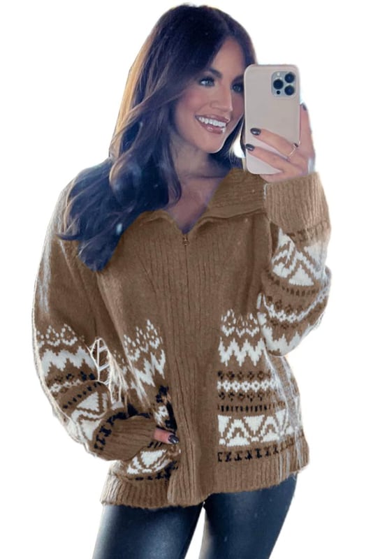 Cardigan occidental impreso, audaz y elegante  
Detalles de ribete acanalado para agregar textura y sofisticación  
Cierre de cremallera para versatilidad  
Cuello doblado para un toque clásico y moderno  
Alta elasticidad para un ajuste cómodo  
Material: 42% Acrílico 30% Poliéster 28% Poliamida