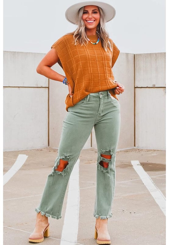 Suéter corto de manga corta texturizado en cuadrícula castaña  
Estilo atemporal con un aspecto elegante y un toque interesante  
Cuello redondo, mangas cortas y corte relajado para mayor comodidad  
Perfecto para combinar con unos jeans y botas  
Los suéteres de dropshipping son populares entre las mujeres modernas  
Alta elasticidad  
Disponible en tallas S, M, L y XL  
Consulta la tabla de tallas para el ajuste perfecto  
Material: 55% acrílico 45% algodón
