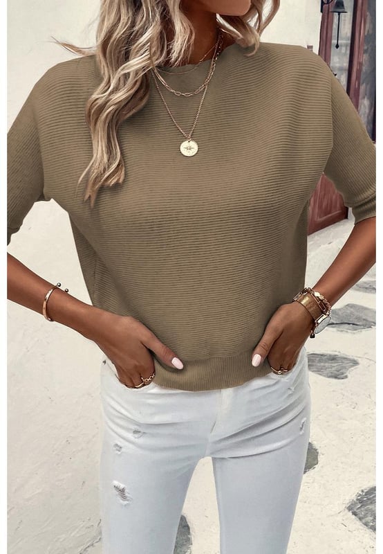 Timeless and elegant design
  Ribbed texture for sophistication and visual interest
  Comfortable half sleeves and crewneck
  Versatile design for effortless styling
  High
  quality construction for long
  lasting wear
Material: 55% Acrylic 45% Cotton