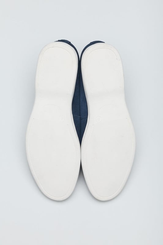 Ben Sherman Amarillo Suede Men's Navy Loafers The Ben Sherman suede summer loafer. Elevate your look with this smart casual navy slip on suede loafer. Cushioned insock and comfortable, flexible rubber sole.