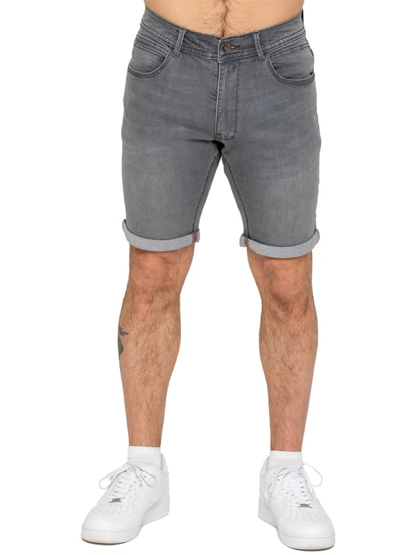 The Enzo Men's Denim Stretch Shorts offer the perfect blend of style and comfort. Designed with a slim fit and crafted from stretch fabric, they provide flexibility and a sleek look. Featuring a classic 5-pocket design, a zip fly fastening, and a turn-up hem for a modern touch, these shorts are a must-have for any casual wardrobe. Ideal for warm-weather styling, they deliver both practicality and effortless fashion.