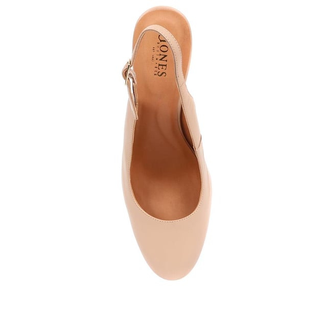 Add a touch of glamour to those occasionwear looks while keeping it comfortable with Zahra, seated on an easy wedge to distribute your weight and slingback strap across the heel to ensure they stay put.