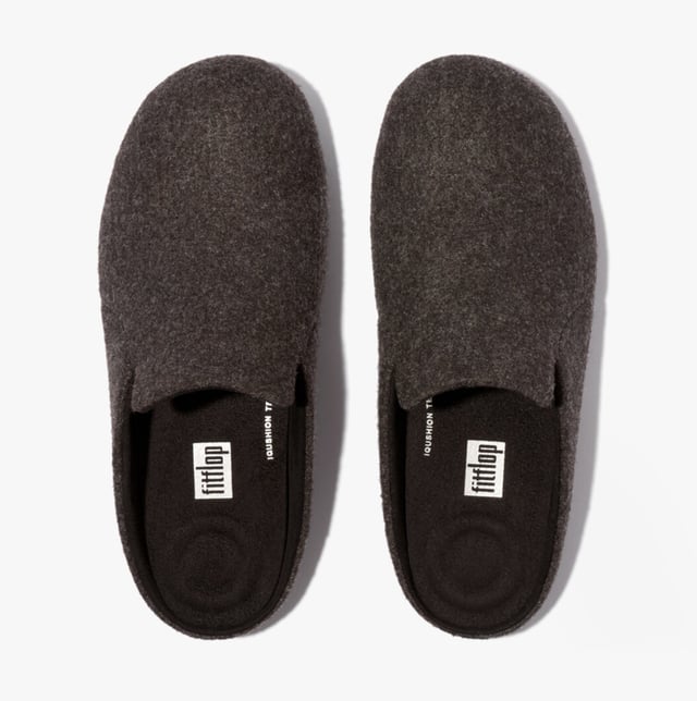 Women's Fit Flop Chrissie II Haus e01 Felt Slippers in Black Women's Fit Flop Chrissie II Haus e01 Felt Slippers.- Felt (Polyester) upper.- Slip on fastening.- iQushion Technology.- Slip-Resistant Rubber outsole. Ref: GQ4090.