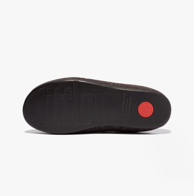 Women's Fit Flop Chrissie II Haus e01 Felt Slippers in Black Women's Fit Flop Chrissie II Haus e01 Felt Slippers.- Felt (Polyester) upper.- Slip on fastening.- iQushion Technology.- Slip-Resistant Rubber outsole. Ref: GQ4090.