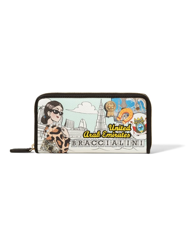 Cartera de mujer. El cierre es con cremallera. Los bolsillos internos son tarjeteros para billetes y monedas. Los bolsillos externos están ausentes. Falta la correa para el hombro. Falta el mango. Hay dos compartimentos internos. El material exterior es 50% poliéster, 50% poliuretano. Internamente es 80% Poliuretano, 20% Poliéster. Medidas: 18,5x10,5x3 cm. Producto de moda