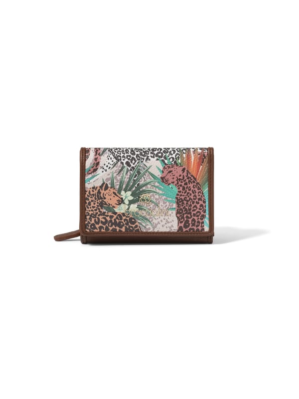Cartera de mujer. El cierre es con botón de presión y cremallera. Los bolsillos internos son tarjeteros para billetes y monedas. Los bolsillos externos están ausentes. Falta la correa para el hombro. Falta el mango. Hay dos compartimentos internos. El material exterior es 50% poliéster, 50% poliuretano. Internamente es 80% Poliuretano, 20% Poliéster. Medidas: 14x10x3,5 cm. Producto de moda