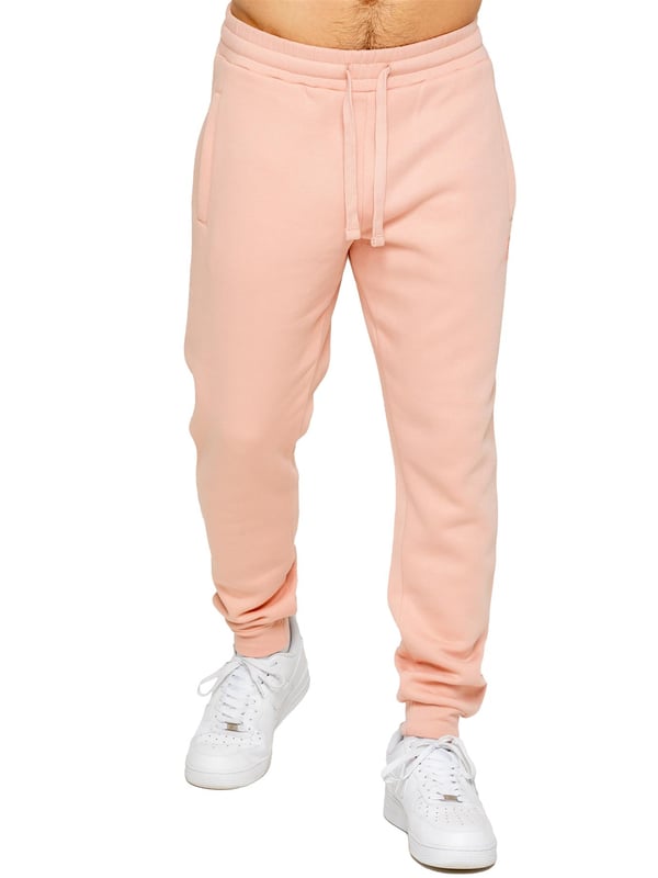 Ervaar ultiem comfort in onze Enzo Heren Joggingbroek met Regular Fit. Gemaakt met een zachte geborstelde binnenkant van fleece, zijn deze joggers perfect voor casual wear. Het manchetbeenontwerp en de elastische taille met trekkoorden zorgen voor de perfecte pasvorm. Met 2 zijdelingse insteekzakken kunt u gemakkelijk uw essentials meenemen.