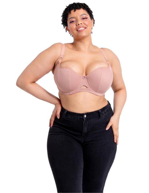 Elevate your essentials this season with the Boost Me Up balcony bra by Curvy Kate. This piece boasts a feminine balcony-style neckline, moulded to allow both support and a beautifully contoured silhouette. With padded, underwired cups; this balcony bra ensures a lifted look that will leave you feeling as good as you look. Mesh back wings provide breathability and the fully adjustable shoulder straps allow for a tailored fit with each wear. Secured at the back with a traditional hook and eye closure for ease of wear.