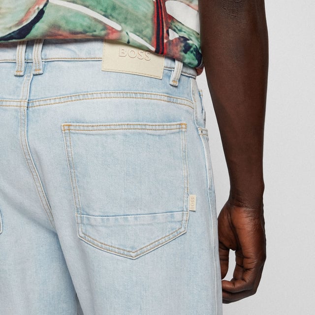 Men's Boss Tatum BC-C Jeans.- Responsible style.- Made from more sustainable certificated material for a reduced impact on the planet.- Iconic 90's acid wash.- Marble look created by random bleach.- Candiani denim. Material: 98% Cotton, 2% Elastane. Ref: 50473424440.