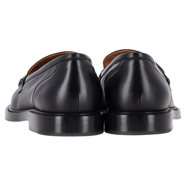 VINTAGE, RRP AS NEW
The Chloé Ninna Heart Chain Detail Loafers in Black Leather offer a perfect blend of sophistication and playful charm. Crafted from luxurious black leather, these loafers feature a unique heart-shaped chain detail that adds a touch of femininity and edge. Pair them with tailored trousers for a sleek, polished office look or dress them down with a midi skirt and a simple blouse for a more relaxed yet stylish vibe. Add gold accessories to complement the chain detail and complete your chic ensemble effortlessly.

 Chloé Ninna Heart Chain Detail Loafers in Black Leather

Condition: Very good
Signs of wear: Minor markings, Lightly used but very well maintained. Minor mark at soles & creasing, light scuffing at the soles and heels.
Packaging: Dust bag
Color: Black
Material: Leather | leather
Size: EU | 40
Measurements: Insole length: 290
SKU: NAPPUGBSH461139W