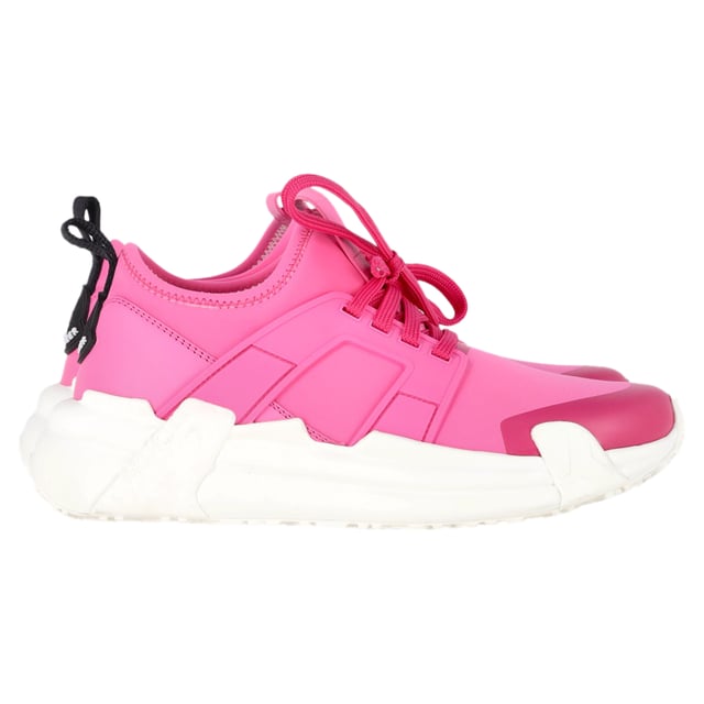 VINTAGE, RRP AS NEW
 The Moncler Lunarove Lace-Up Sneakers in Pink Neoprene bring a fresh, sporty edge to your footwear collection with their soft pink neoprene construction and sleek, contemporary design. Featuring the brand's signature logo detailing and a comfortable lace-up closure, these sneakers offer both style and functionality for everyday wear. The vibrant pink hue adds a playful pop to any outfit, making them a statement piece that stands out. Pair them with a casual oversized sweatshirt and joggers for a laid-back, fashion-forward look, or dress them up with a mini skirt for a chic, unexpected twist.

Moncler Lunarove Lace-Up Sneakers in Pink Neoprene

Condition: Very good
Signs of wear: Minor signs of wear
Packaging: Box
Color: Pink 
Material: Neoprene
Size: EU | 38
Measurements: Heel height: 500; Insole length: 320
SKU: NAPPUGBSH458840W