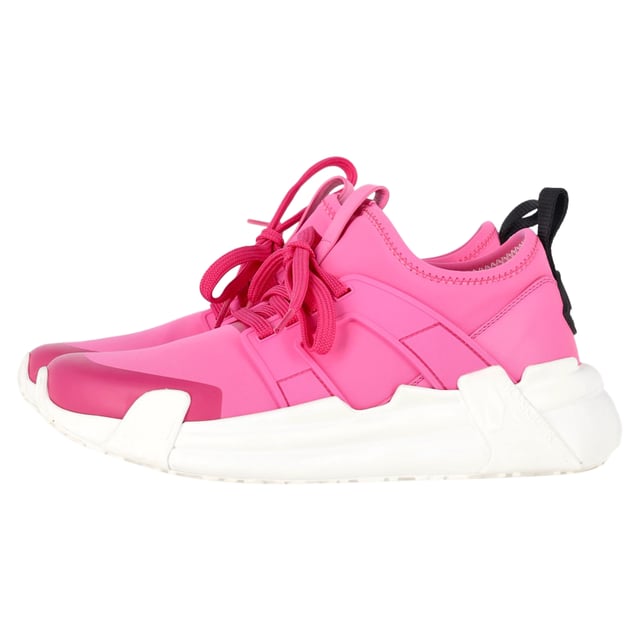 VINTAGE, RRP AS NEW
 The Moncler Lunarove Lace-Up Sneakers in Pink Neoprene bring a fresh, sporty edge to your footwear collection with their soft pink neoprene construction and sleek, contemporary design. Featuring the brand's signature logo detailing and a comfortable lace-up closure, these sneakers offer both style and functionality for everyday wear. The vibrant pink hue adds a playful pop to any outfit, making them a statement piece that stands out. Pair them with a casual oversized sweatshirt and joggers for a laid-back, fashion-forward look, or dress them up with a mini skirt for a chic, unexpected twist.

Moncler Lunarove Lace-Up Sneakers in Pink Neoprene

Condition: Very good
Signs of wear: Minor signs of wear
Packaging: Box
Color: Pink 
Material: Neoprene
Size: EU | 38
Measurements: Heel height: 500; Insole length: 320
SKU: NAPPUGBSH458840W