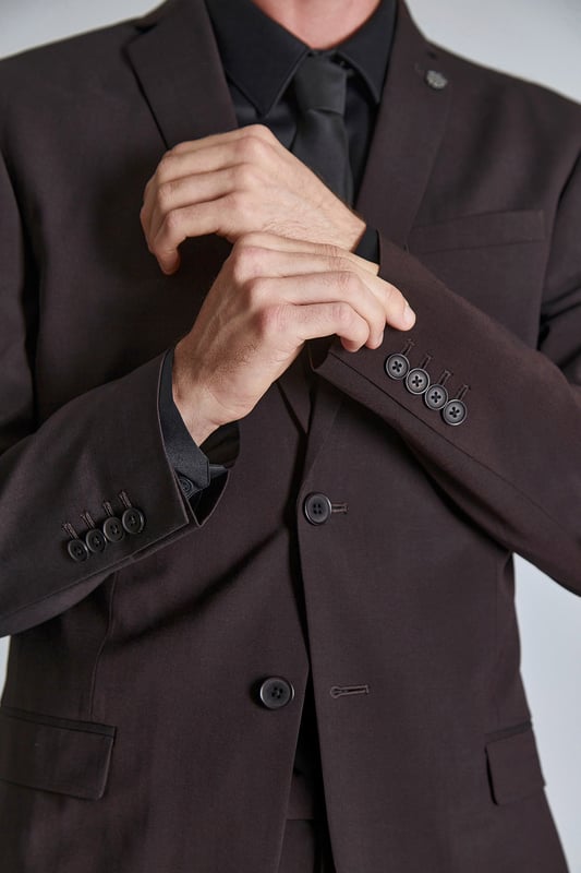Make a statement at your next event with Ted Baker''s burgundy suit jacket. Cut in a slim fit for a contemporary feel, then finished with Ted''s signature magnolia lining and lapel pin. Pair this with the matching suit trouser.