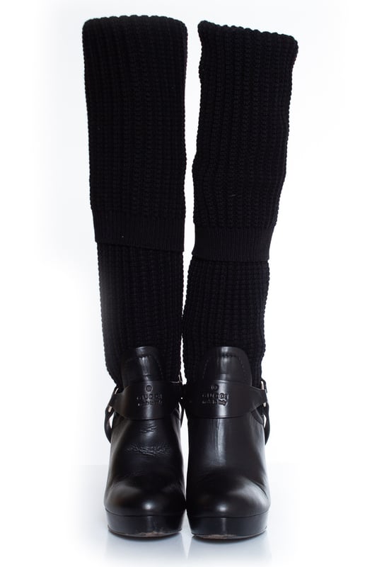 VINTAGE, RRP AS NEW
Gucci, Black over knee sock boots. The item is in good condition and comes with box and dustbag.
 • CONDITION: good condition 

• SIZE: 39.5

• INSOLE MEASUREMENTS: 25.5 cm

• HEEL MEASUREMENTS: 12 cm PLATFORM: 2.5 cm

• SHAFT HEIGHT: 60 cm WIDTH TOP: 9 cm (stretch)

• FABRIC: leather, wool 

• COLOUR: black