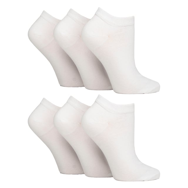 Gentle Grip - Ladies 6 Pack Diabetic Trainer Socks: Discover the ultimate solution for diabetic foot care with Gentle Grip's specially crafted diabetic socks for women. Engineered by technical experts, these Gentle Grip Diabetic Trainer socks offer a tailored approach to diabetic foot health with a low cut trainer length, perfect for the Spring & Summer seasons. Experience unparalleled comfort with these luxuriously soft cotton-rich socks, meticulously designed to securely hold ankles without elastication, eliminating the tightness that can pose problems for those with circulatory issues. Featuring hand-linked toes for smooth seams, these socks prioritise comfort for diabetics, preventing irritation and soreness. . The specially shaped and woven Honeycomb Tops effortlessly conform to the contours of your ankle, eliminating uncomfortable constriction rings, crucial for diabetic individuals. Trust in Gentle Grip's commitment to comfort and quality, ensuring your feet receive the care they deserve. These socks come in 6 pair packs and are available in 6 different options. They are made from: 77% Cotton, 15% Polyester, 1% Elastane. They come in Ladies One Size 4-8 UK and are Machine Washable. Extra Product Details: Gentle Grip Diabetic Trainer Socks  NON ELASTIC Ankle Top Smooth Toe Seam HoneyComb Top Hand Linked Toe Seam Soft Touch Cotton Designed For Diabetes Ideal for Large or Swollen Legs