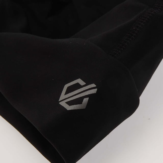 Dare 2b Provident Beanie in black.- Warm backed stretch fabric.- Reflective detail.- 88% Polyester  12% Elastane.- Ref: DUC334800